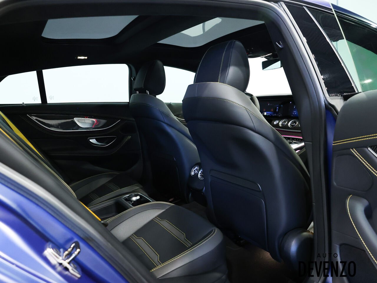 2024 Mercedes-Benz GT AMG Blue Saint-Eustache - photo #7