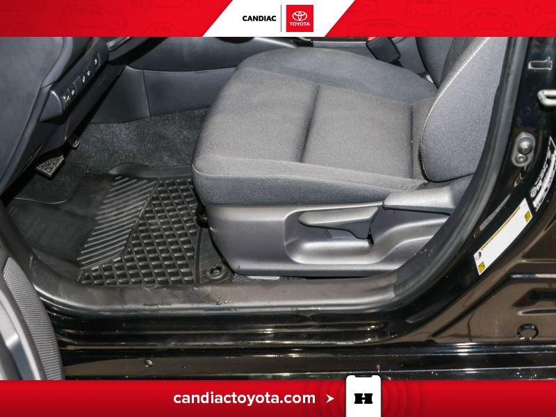 Toyota Corolla TR02484 | Hybrid LE AWD - MAGS - CLIM AUTOM - SIÈGES CHAUFFA 2024 Noir Laval - photo #17