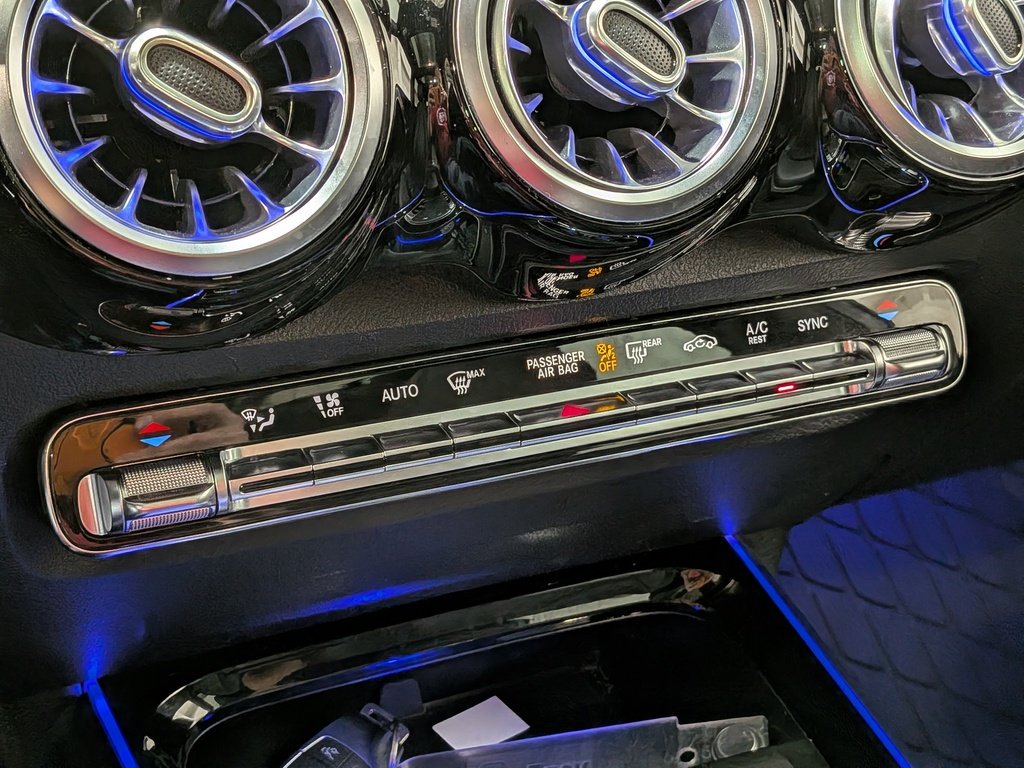 2020 Mercedes-Benz GLB GLB 250 4MATIC SUV Silver Val-David - photo #24