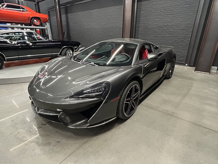 2017 McLaren 570S | Front Axel Lift | Carbon Wing | Bowers & Wilkins Sound System | Ceramic Brakes