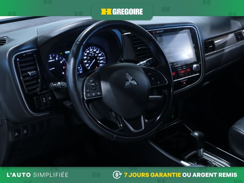 Mitsubishi Outlander 822416A | EX-L AWD AUTO AC CUIR TOIT MAGS CAM RECULE 2020 Blanc Laval - photo #11
