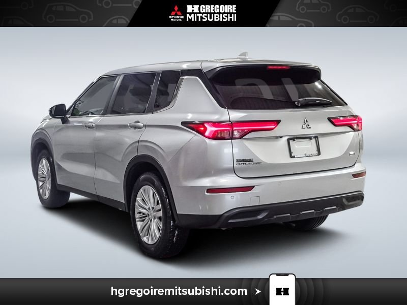 Mitsubishi Outlander 2022 Gris Blainville - photo #5