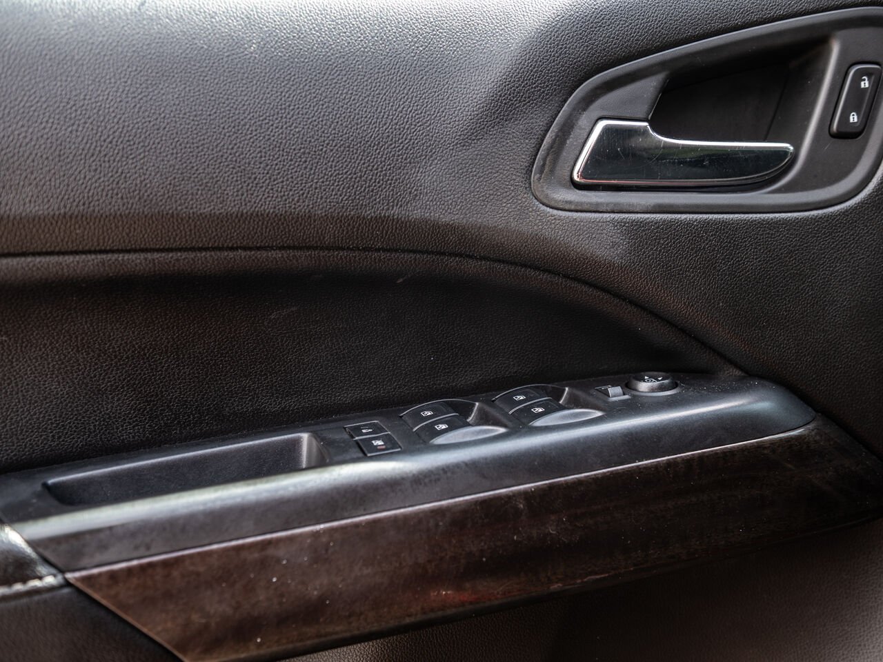 2016 GMC Canyon Red Sainte-Julienne - photo #8