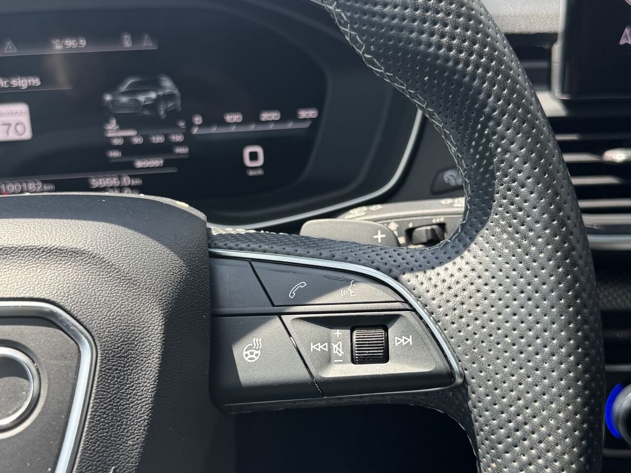 Audi SQ5 Technik 2021 Noir Granby - photo #17