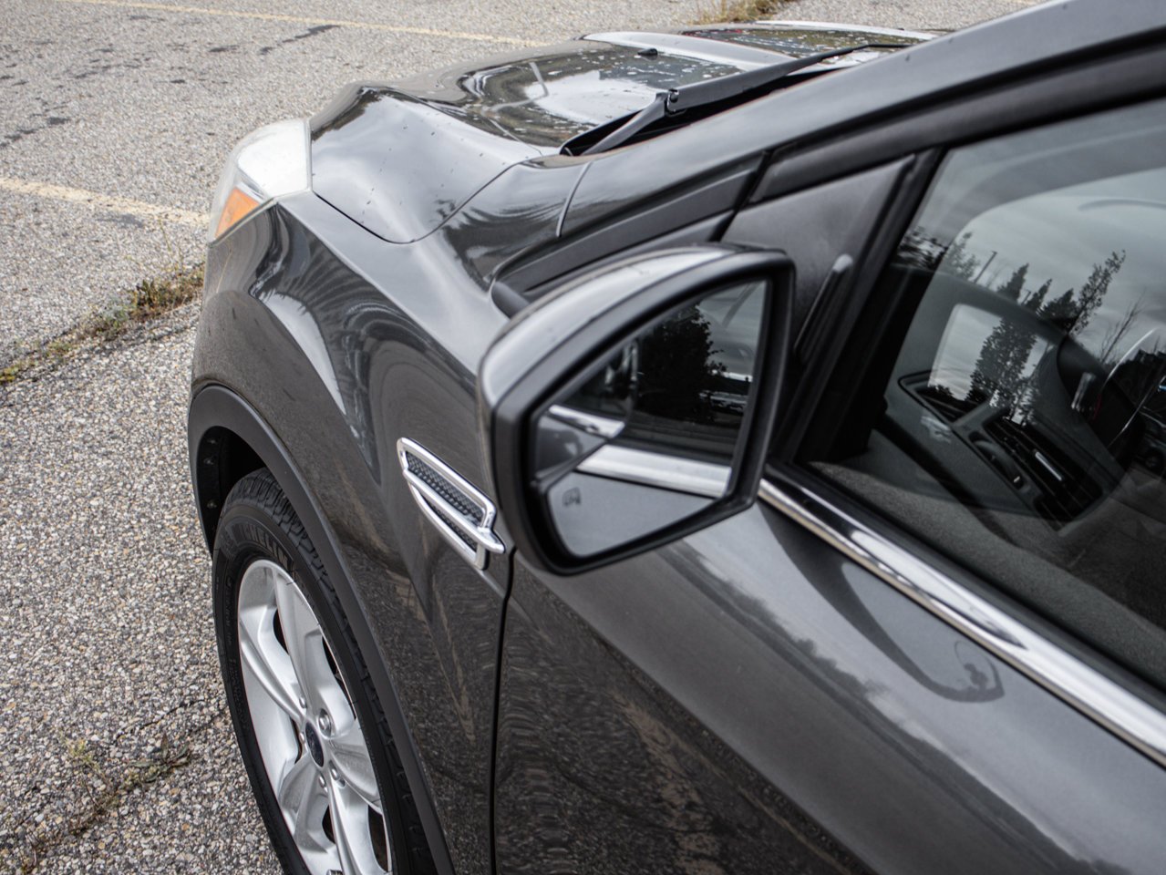 2015 Ford Escape FWD 4dr SE Grey Sherwood Park - photo #5