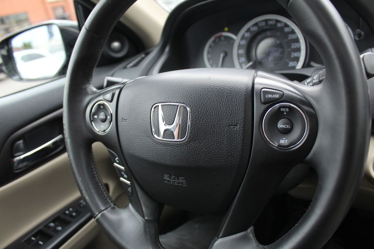 Honda Berline Accord VIN: 1HGCR3F96FA800221 2015 Noir Sainte-Rose - photo #12