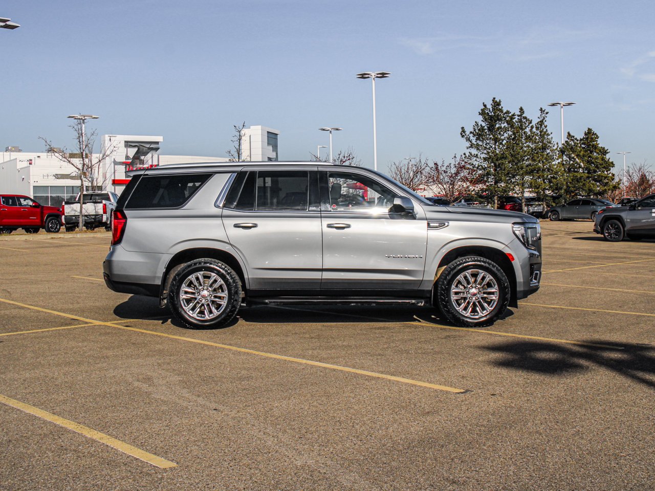 2023 GMC Yukon 4WD 4dr SLE Grey Sherwood Park - photo #9
