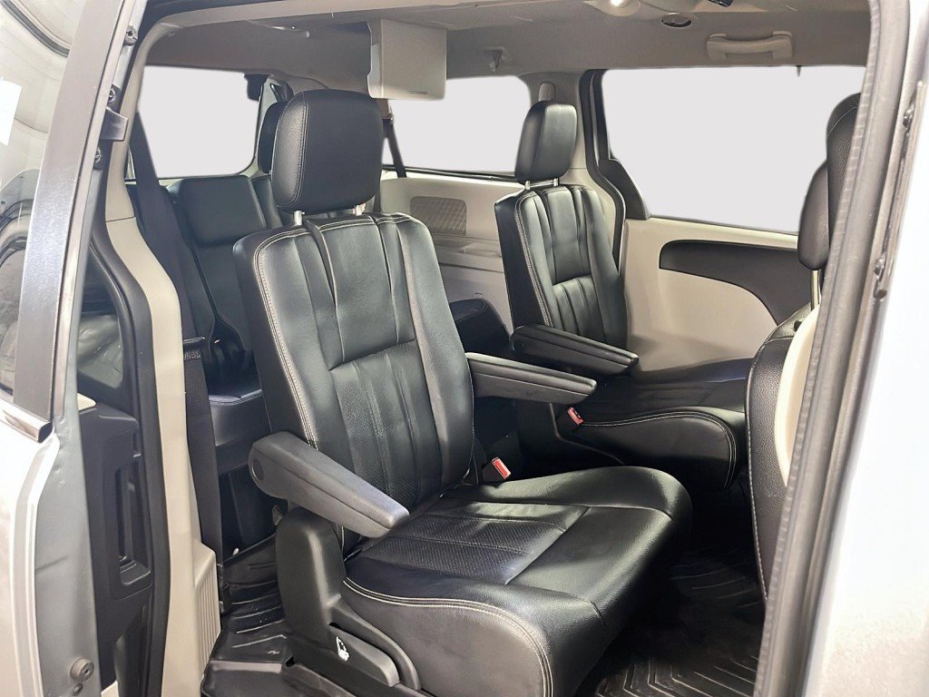 Dodge GRAND CARAVAN 2018 Gris Mont-Laurier - photo #20