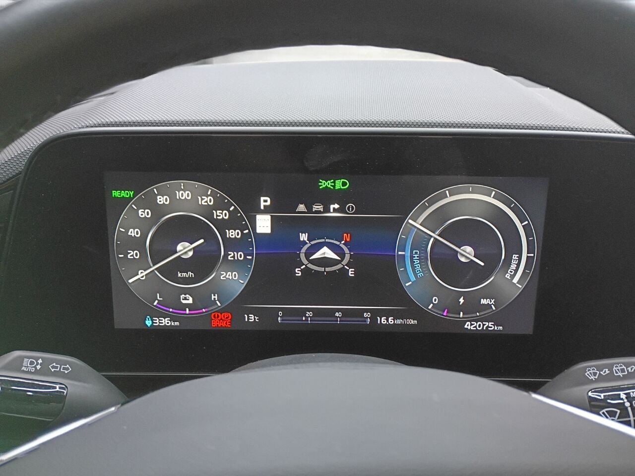 2023 Kia Niro électrique Grey Blainville - photo #26