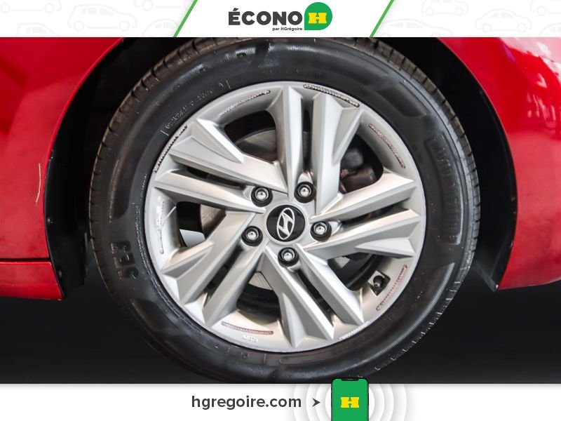 2019 Hyundai Elantra Red Blainville - photo #7