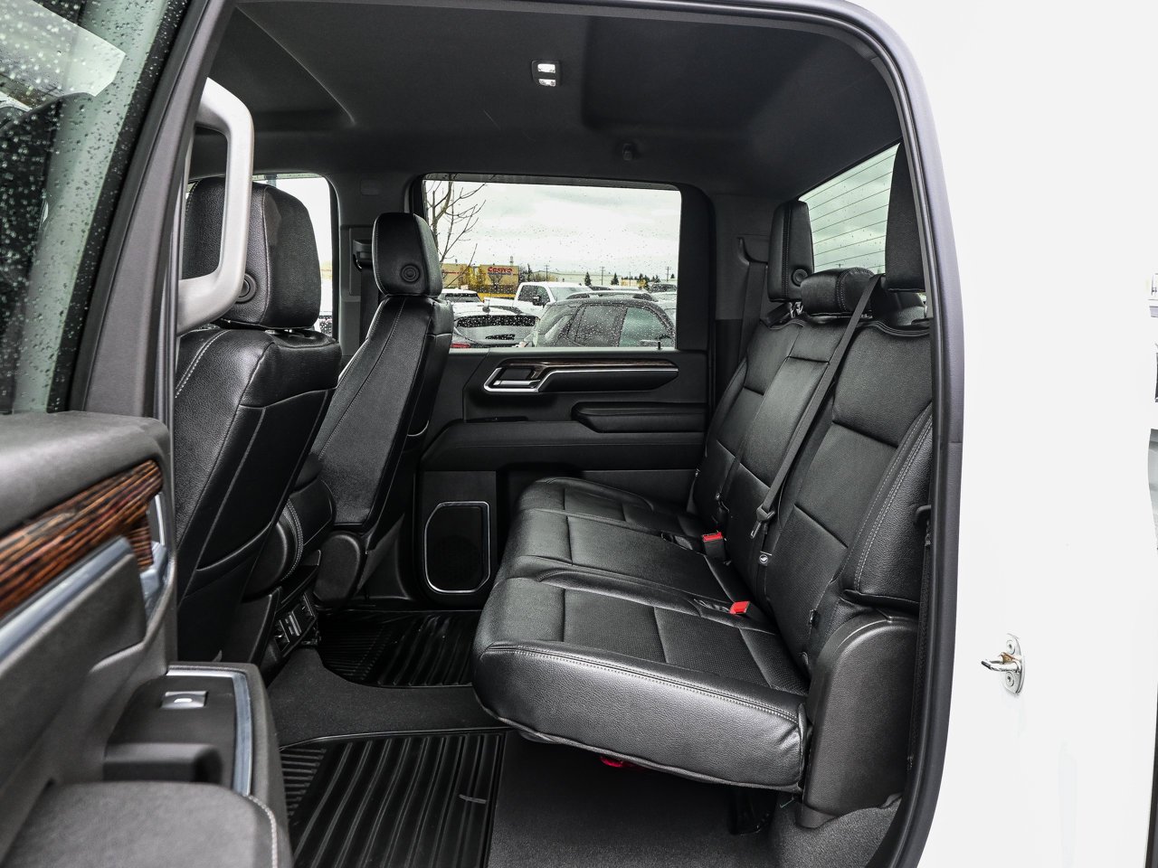 2024 GMC Sierra 3500HD 4WD Crew Cab 159 SLE White Sherwood Park - photo #29