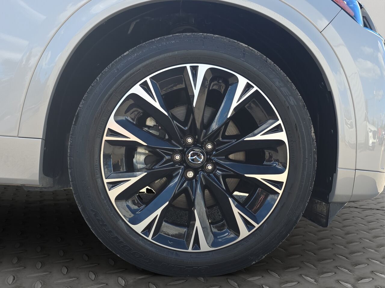 2026 Mazda CX-90 MHEV Signature TI Platinum Quartz Metallic Val-David - photo #33