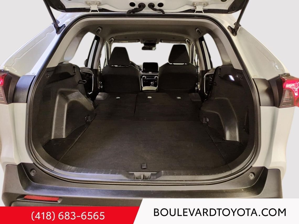 2024 Toyota RAV4 531704-48 | LE White Québec - photo #20