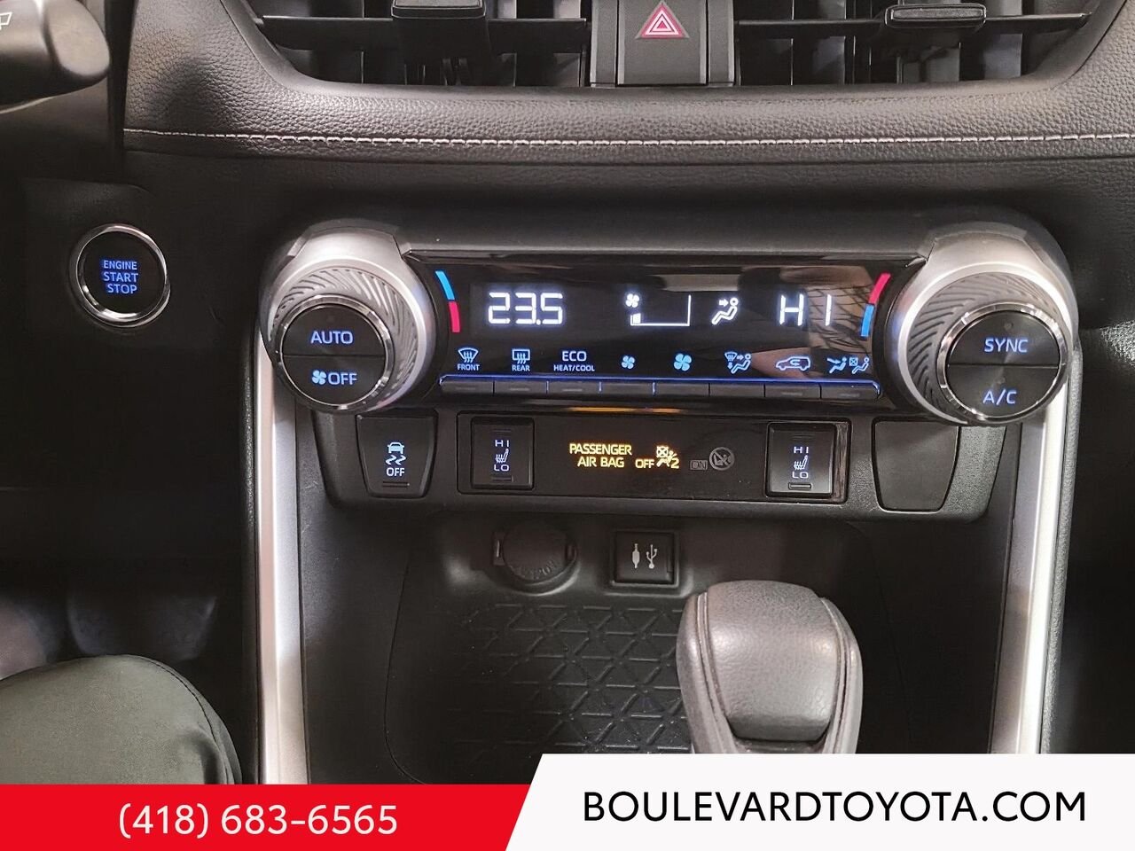 Toyota RAV4 100551A-36 | XLE 2019 Argent Québec - photo #14