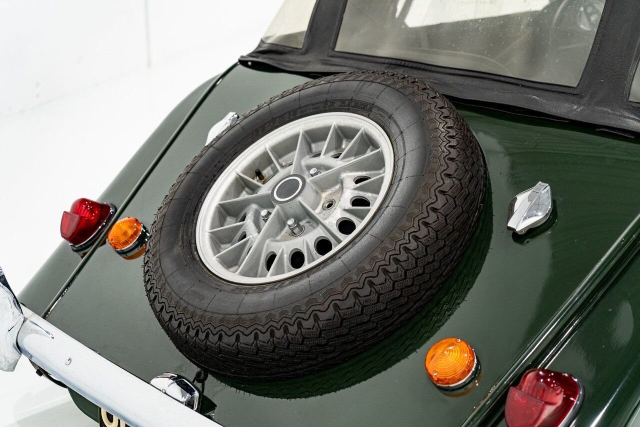 Morgan Plus 8 Unrestored with only 7137km (4435miles) | PRIX EN USD 1970 Vert Montréal - photo #3