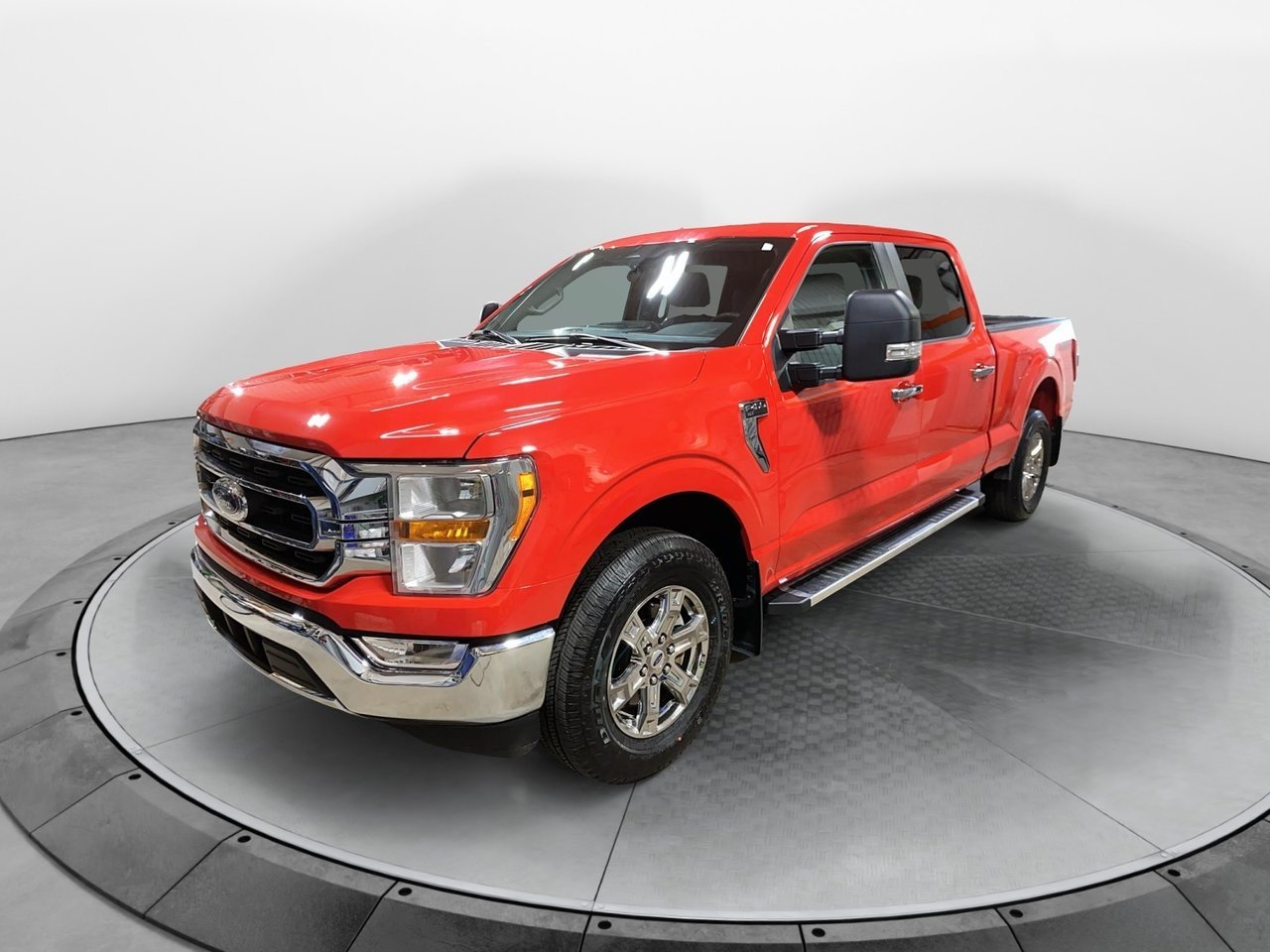 2023 Ford F-150 xlt Red Baie-Comeau - photo #0