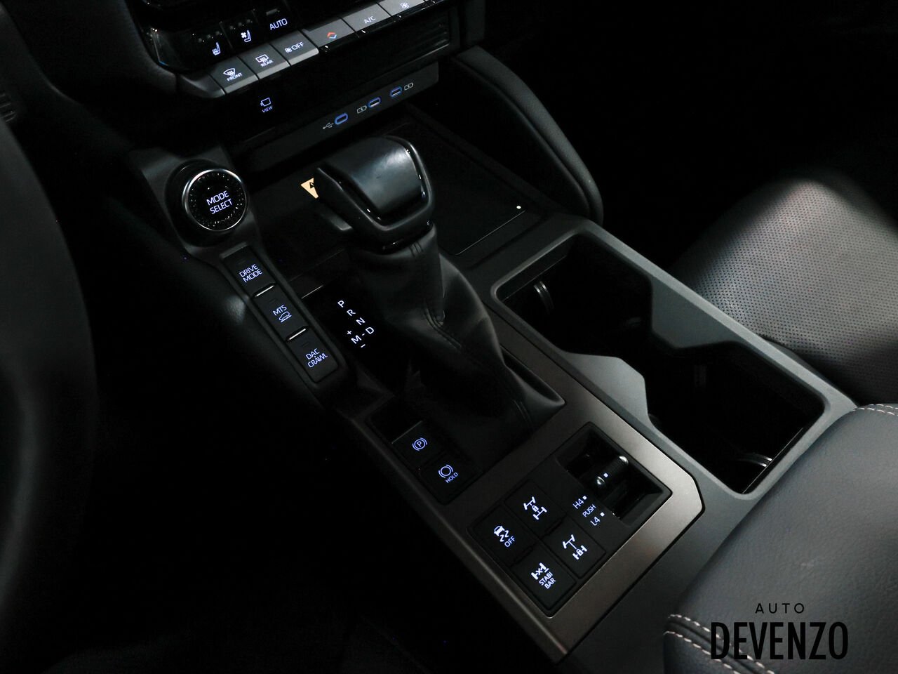 2024 Toyota Land Cruiser Black Saint-Eustache - photo #17