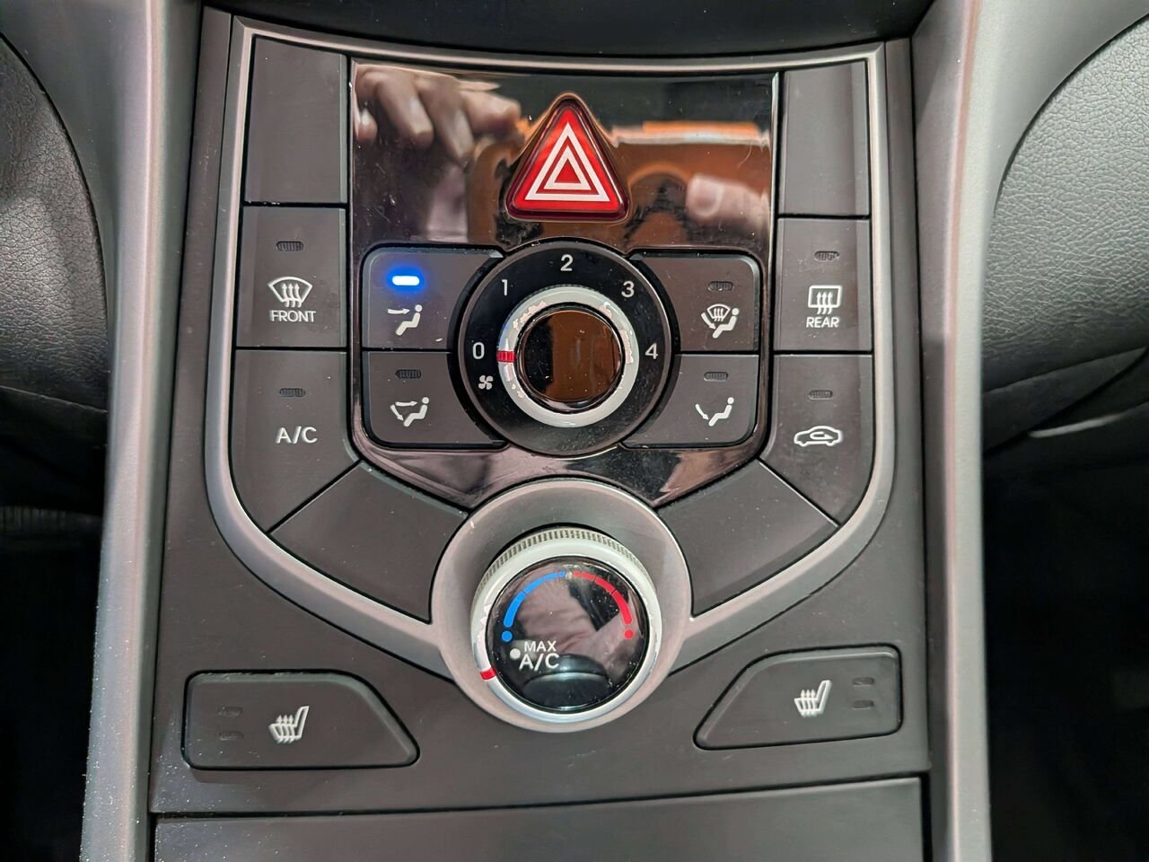 Hyundai Elantra 2015 Argent Val-David - photo #27
