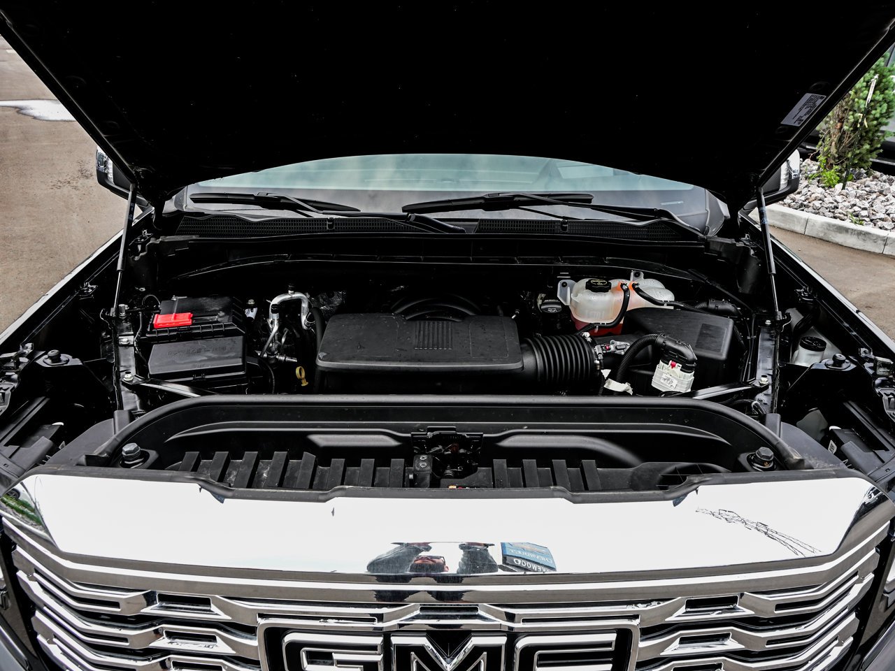 2025 GMC Sierra 1500 4WD Crew Cab 147 Denali Black Sherwood Park - photo #8