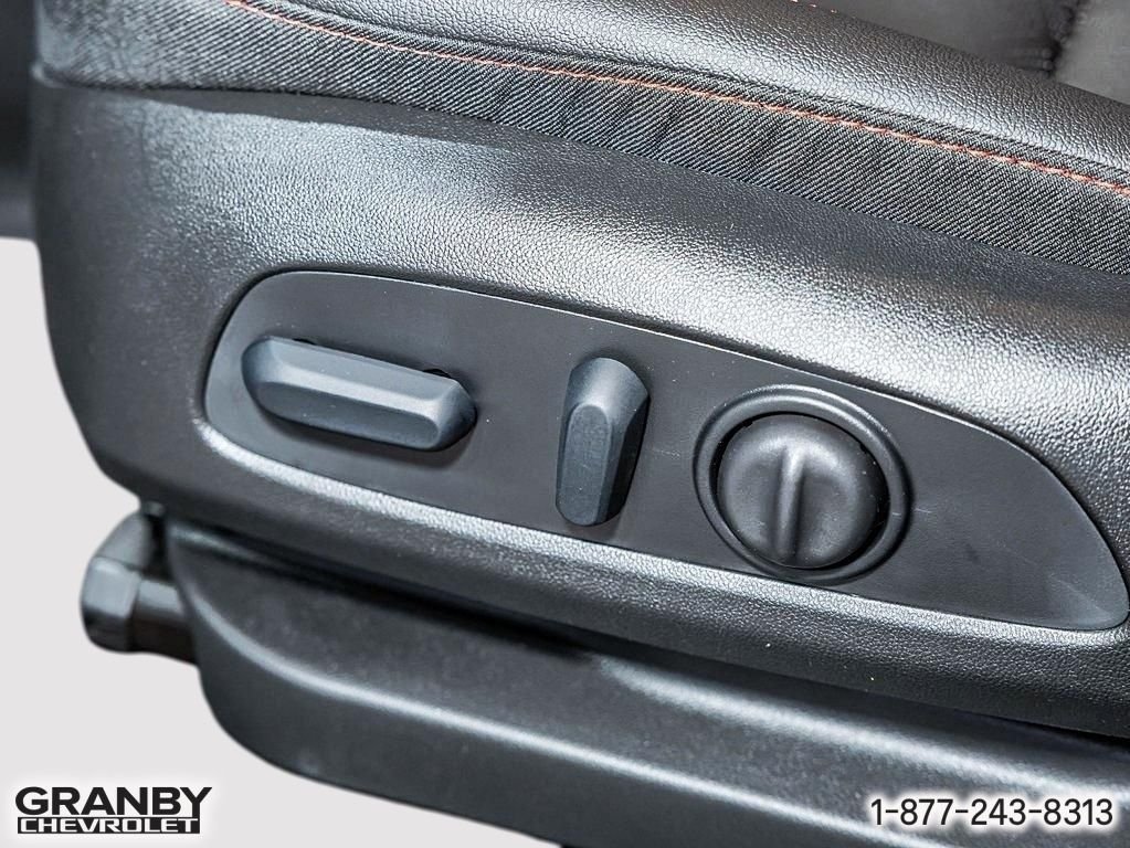 Chevrolet Bolt RS 4 portes TA | 27-0186 2027 BLANC SOMMET Granby - photo #18