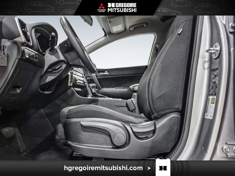 2020 Kia Sportage Grey Laval - photo #14