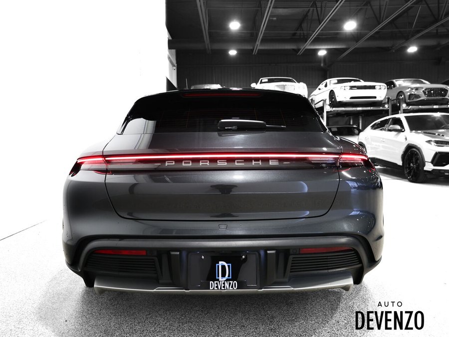 2022 Porsche Taycan 2022 Grey