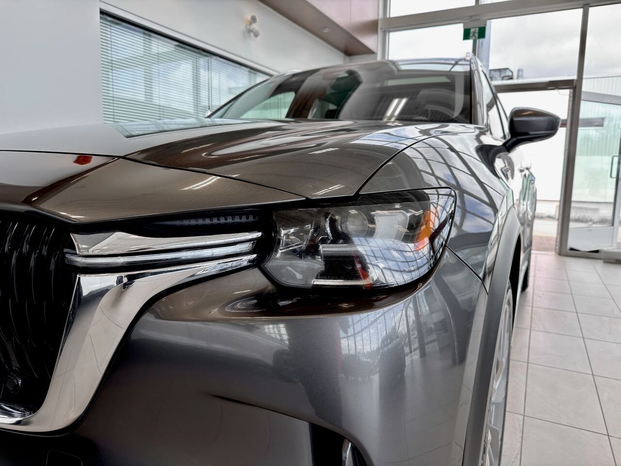 2024 Mazda CX-90 hybride léger Black Notre-Dame-des-Prairies - photo #4