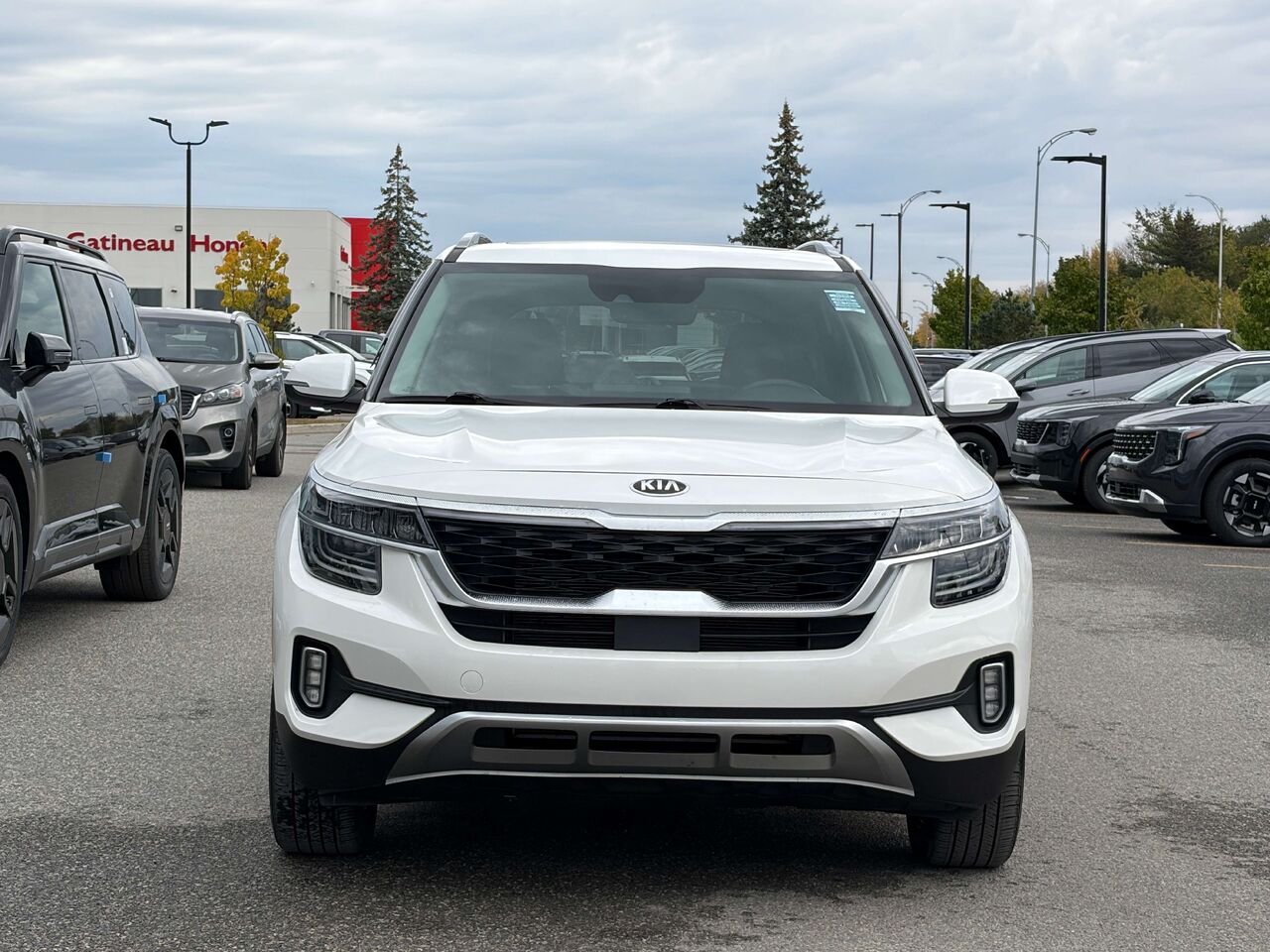 Kia Seltos 2021 Blanc Gatineau - photo #1