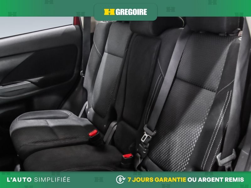 2020 Mitsubishi Outlander Red Blainville - photo #21