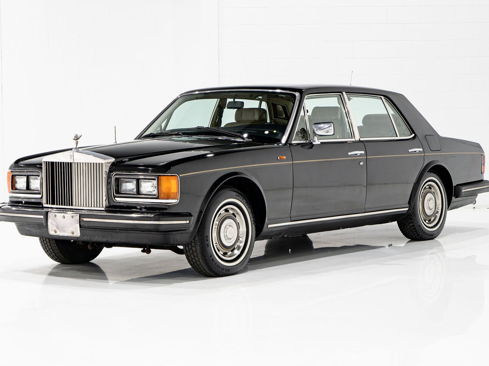 Rolls Royce Silver Spur **PRIX EN USD** 1981 Noir Montréal - photo #0