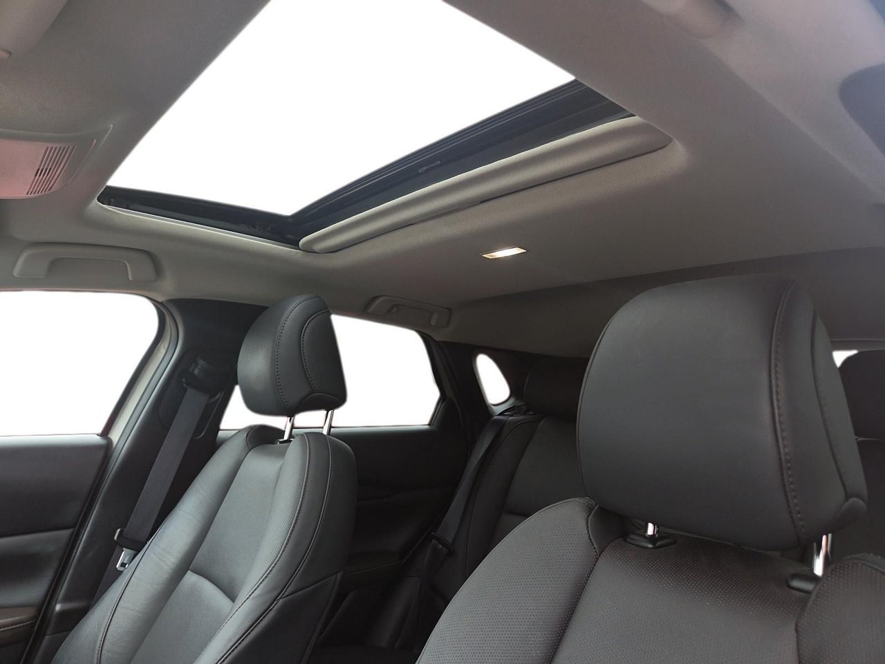 Mazda CX-30 NIV 3MVDMBDM7PM559209 2023 Beige Chicoutimi - photo #5