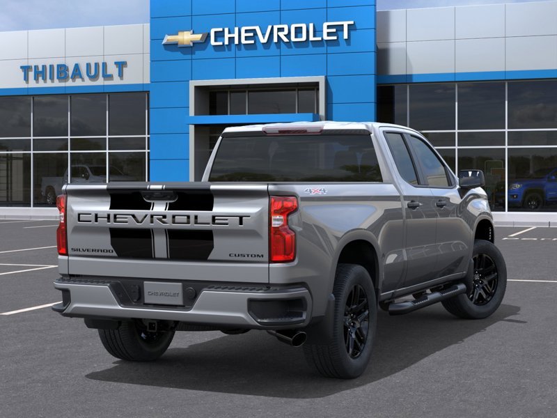 CHEVROLET Silverado 1500 Custom cabine double 4RM 147 po 2026 GRIS STERLING METALLISE