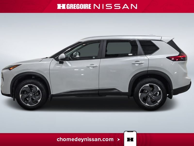 2024 Nissan Rogue SV Moonroof * AWD *Carplay * Bancs Chauffants White