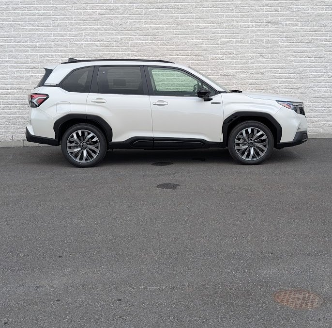 SUBARU Forester PREMIER HYBRIDE 2026 Blanc cristal nacré