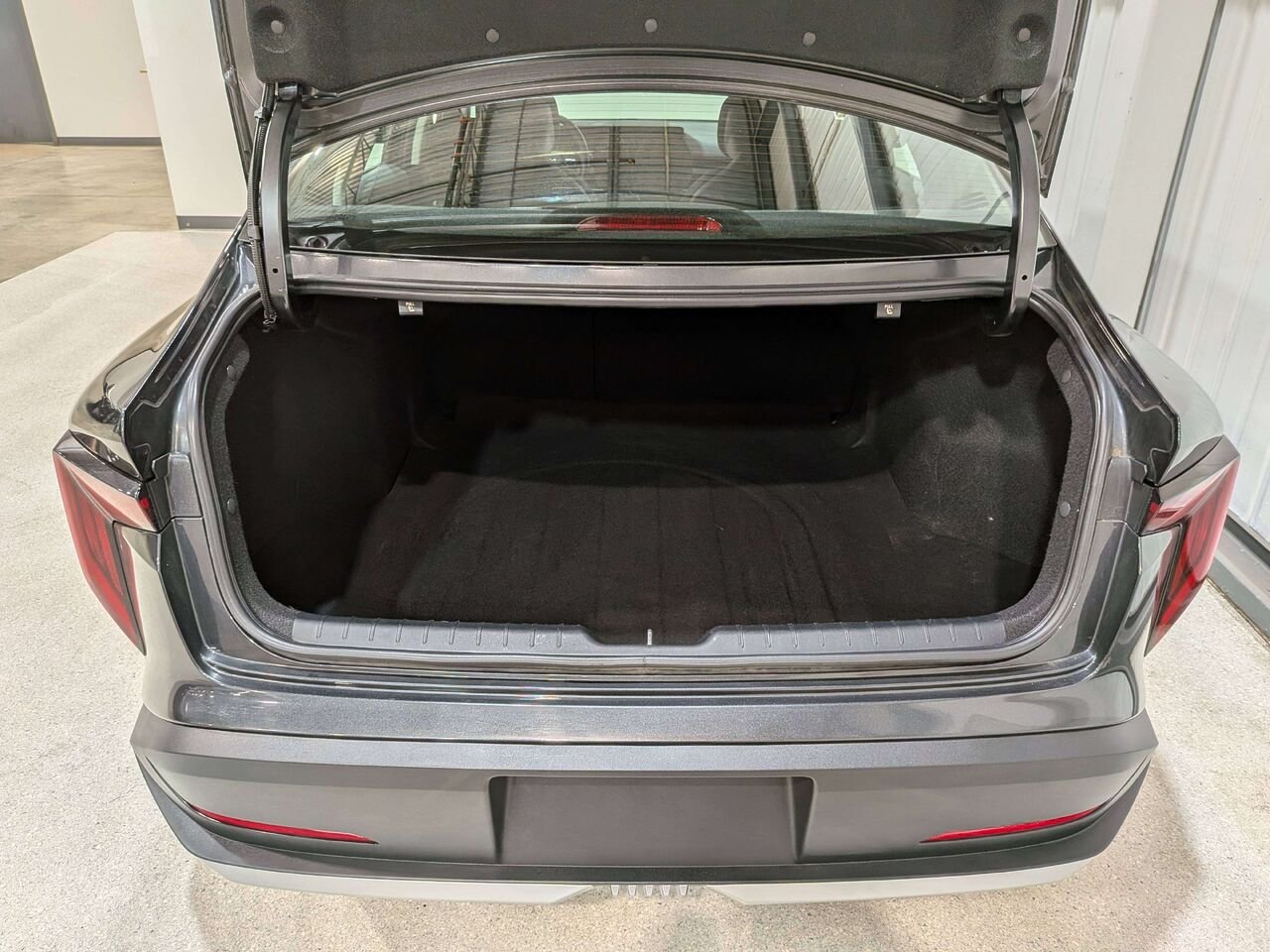 2025 Kia K4 LX FWD Grey Val-David - photo #8