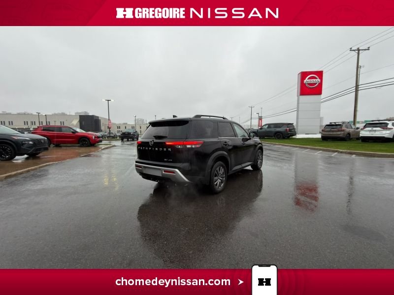2024 Nissan Pathfinder Black Saint-Eustache - photo #10