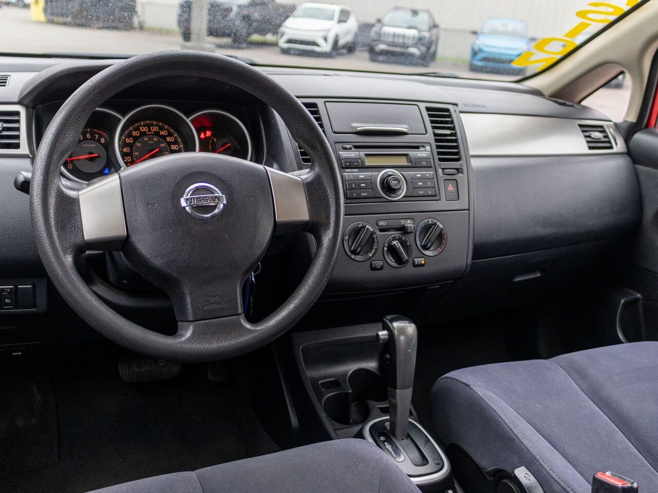 Nissan Versa 5dr HB I4 Auto 1.8 S 2009 Rouge Châteauguay - photo #6