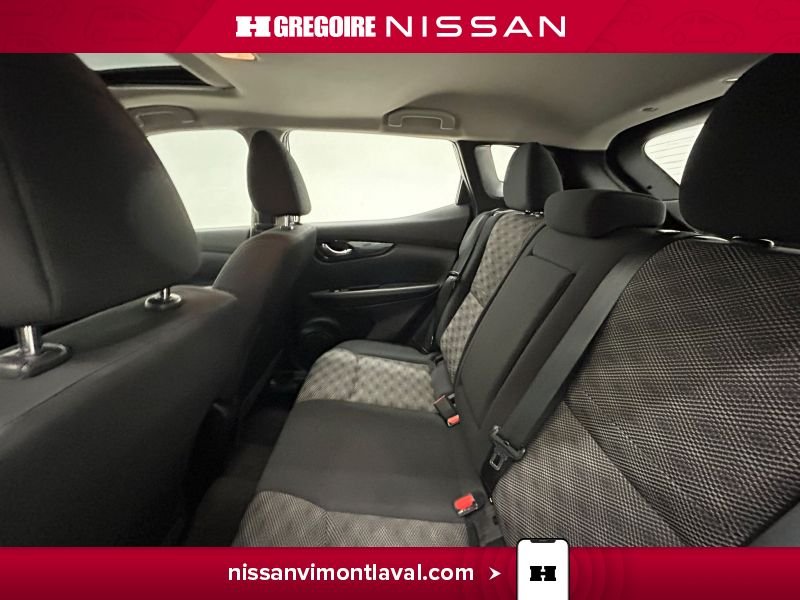 Nissan Qashqai 2023 Blanc Laval - photo #16
