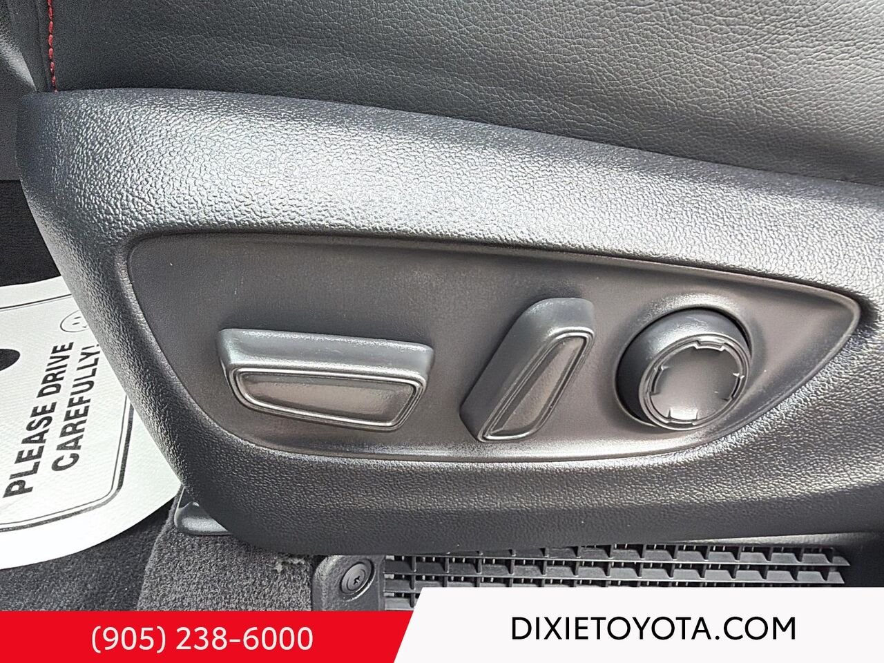 2026 Toyota Sienna XSE AWD TEC PKG / HEATED SEATS / REAR-ENTERTAINMENT PLAYER / ALLOY WHEELS / CARPLAY AND ANDROID AUTO Black Mississauga - photo #9