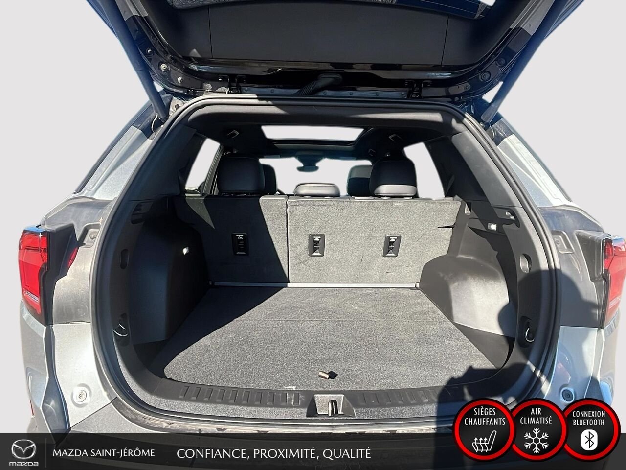 2025 GMC Terrain Grey Saint-Jérôme - photo #24