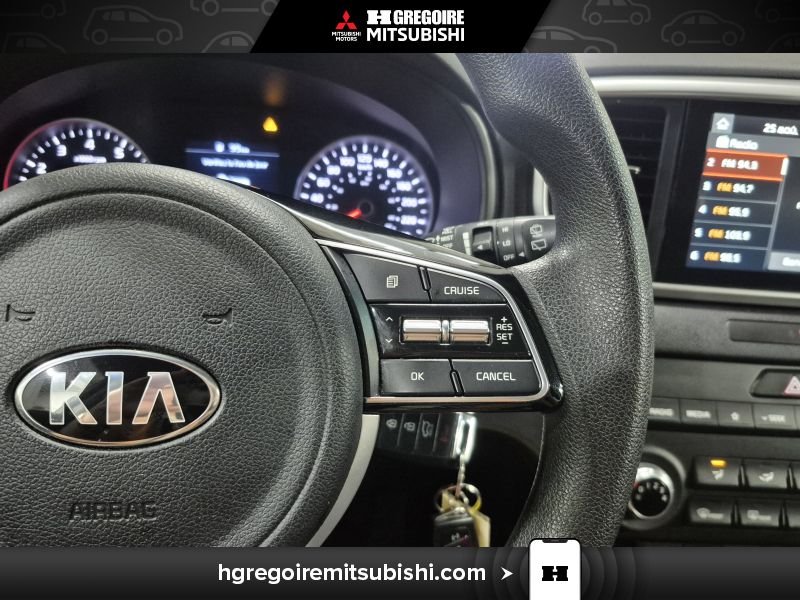 2020 Kia Sportage Grey Blainville - photo #21