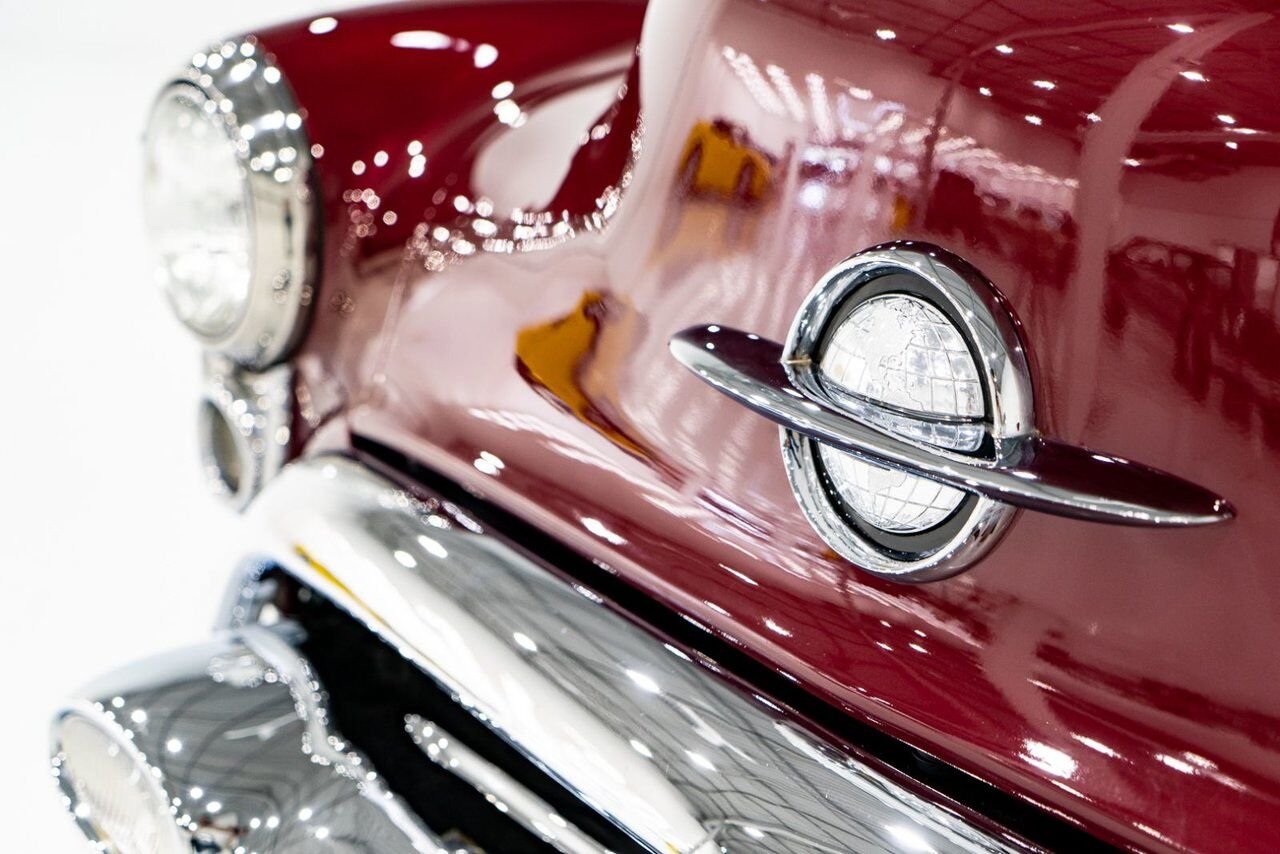 Oldsmobile 98 PRIX EN USD | Convertible Beautifully Presented from complete Restoration 1953 Rouge Montréal - photo #6