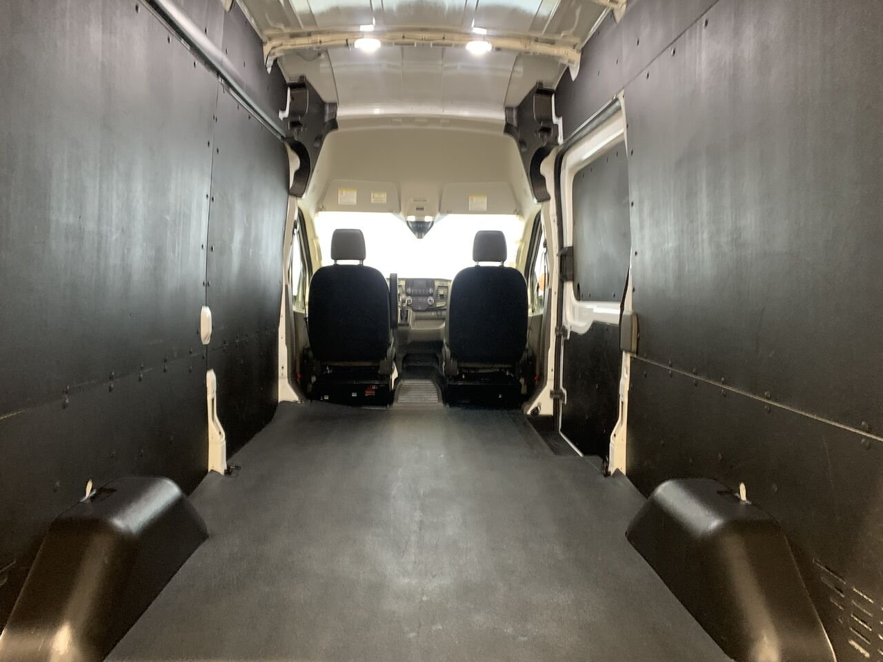 Ford Transit fourgon utilitaire HR 148WB AWD TRANSIT CARGO VAN, TOIT HAUT, 148WB, AWD 2025 Blanc Châteauguay - photo #10