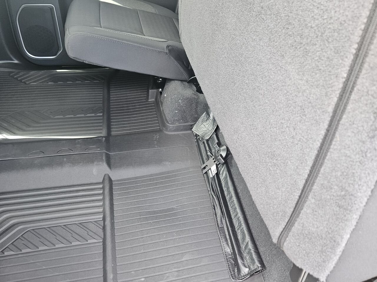 2026 Chevrolet Silverado 1500 LT cabine multiplace 4RM 147 po Black Thetford Mines - photo #17