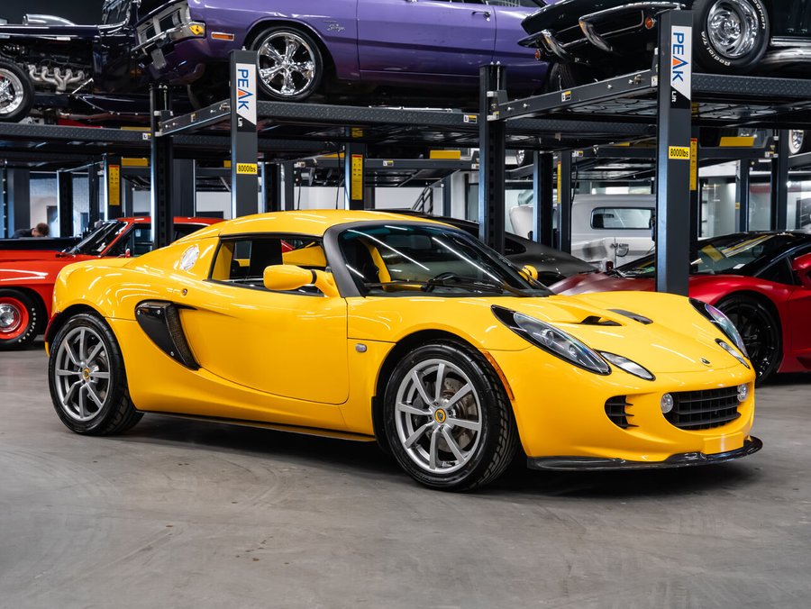 2006 Lotus Elise | Carbon Body Kit | Hard Top & Soft Top | Blaupunkt Sound System | PPF | One Owner Yellow
