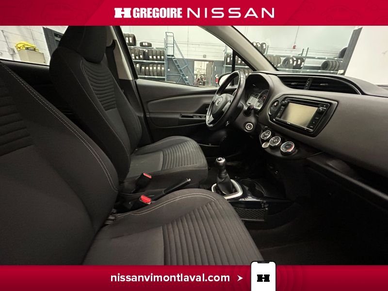 2017 Toyota Yaris Black Blainville - photo #11
