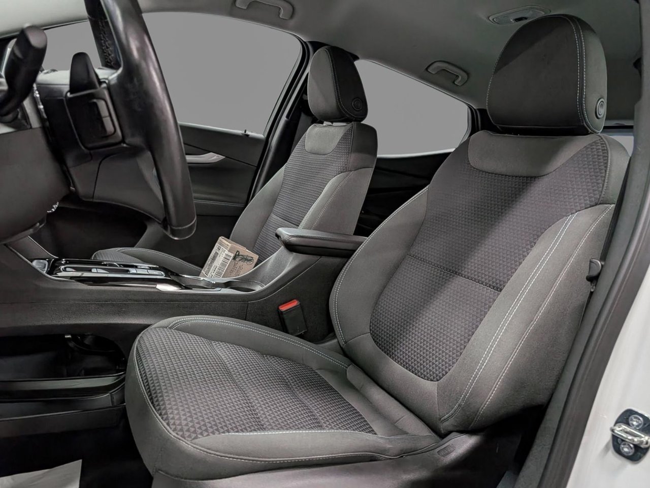 2023 Chevrolet Bolt EUV LT Saint-Eustache - photo #8