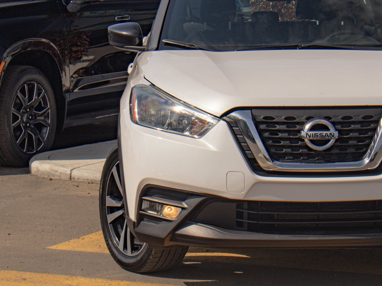 2019 Nissan Kicks SV FWD White Sherwood Park - photo #4