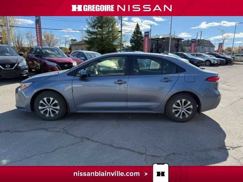 2023 Toyota Corolla Blue Blainville - photo #10