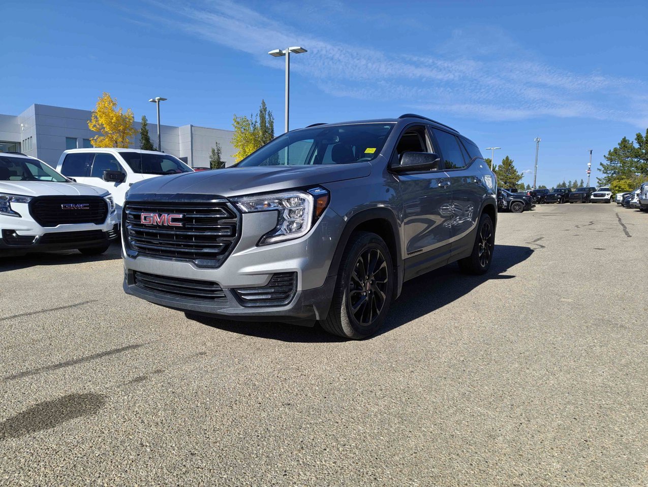 2024 GMC Terrain AWD 4dr SLE Grey Sherwood Park - photo #3